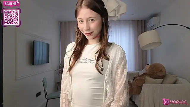 delorathecookiee online show from March 13, 5:25 am