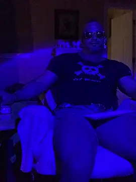 daddydonkey84 online show from March 2, 5:08 am