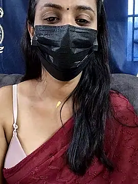 Snapshot of Niharitha chatting on January 19, 11:25 am Niharitha online show from January 19, 11:25 am