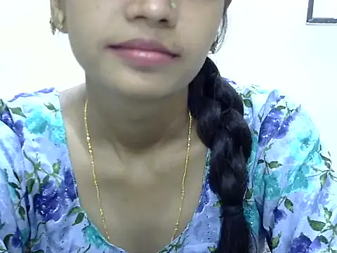 Snapshot of Kulsum_S chatting on May 5, 11:51 am Kulsum S online show from May 5, 11:51 am
