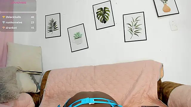 DomenicaW online show from February 26, 3:05 am