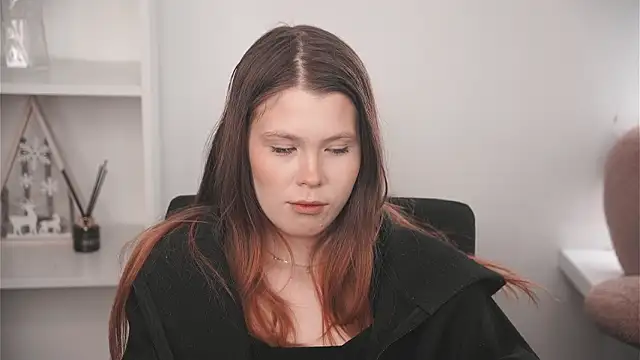 MarnieWootan online show from March 4, 4:51 am