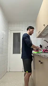 Massimo Fiore online show from February 4, 10:10 am