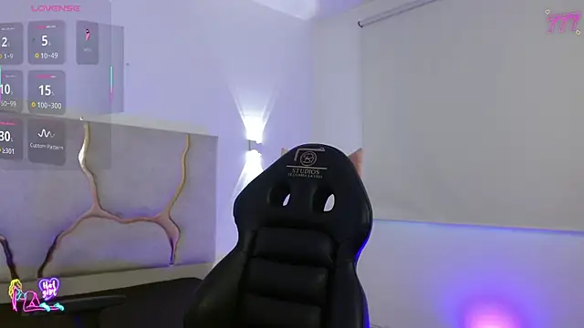 TINY TAY online show from February 16, 12:12 pm