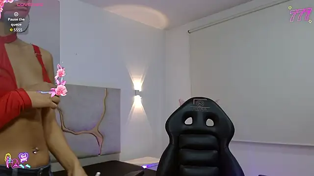 TINY TAY online show from March 2, 11:50 am