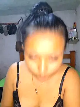 Daniela Cruz  online show from March 15, 5:19 pm