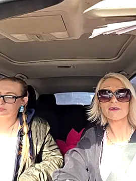 BeautifulFire23 online show from February 26, 6:18 pm