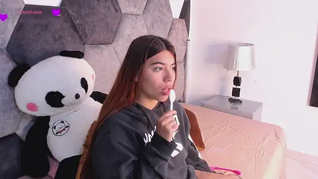 DulceJones online show from March 8, 8:56 pm