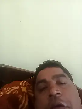 Snapshot of deshilnd chatting on May 18, 4:24 pm deshilnd online show from May 18, 4:24 pm