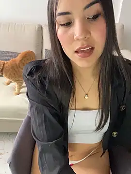 Mayka sex online show from March 4, 4:35 pm