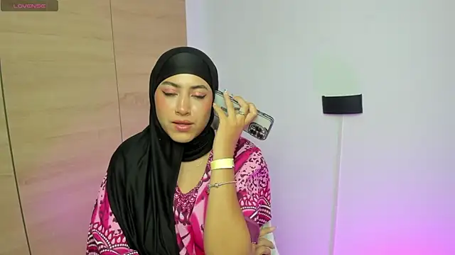 LAY LA  online show from March 4, 9:21 pm