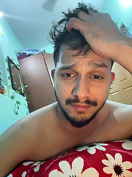 Snapshot of Ujwal-98 chatting on June 17, 7:15 pm Ujwal-98 online show from June 17, 7:15 pm