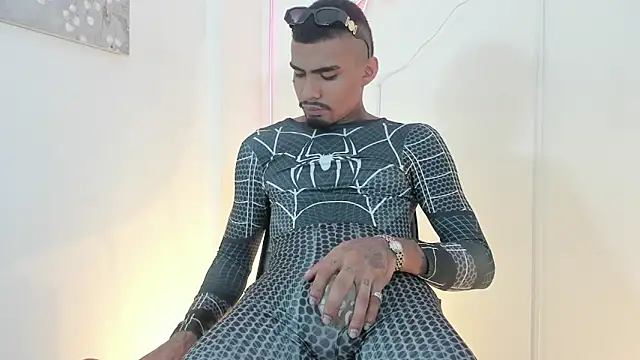 Rpoolrboy online show from June 7, 5:33 am