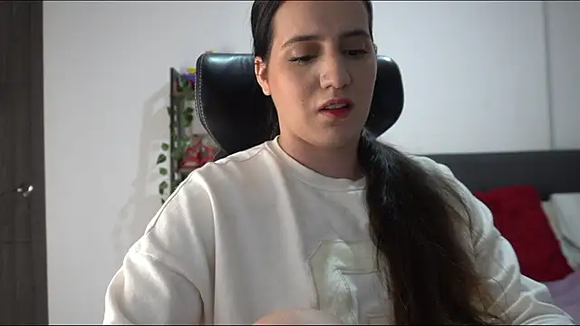 alexajhonsons online show from February 11, 11:10 pm