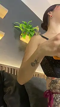 Brenda Vega online show from June 18, 8:57 pm