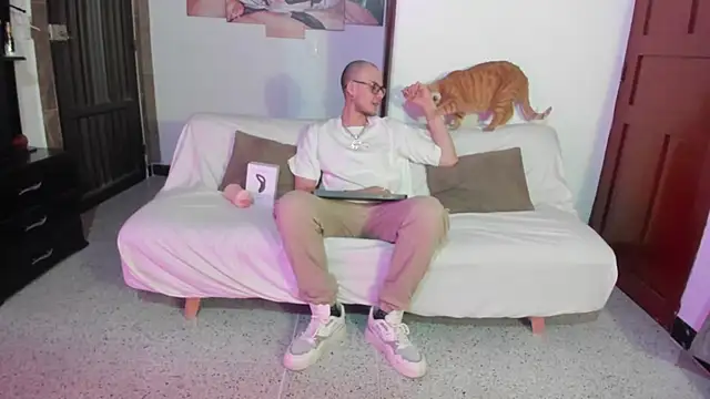 Vlad  night online show from May 6, 3:57 am