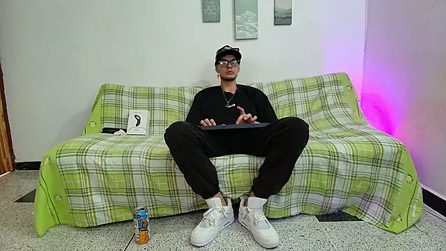 Vlad  night online show from July 12, 8:11 pm