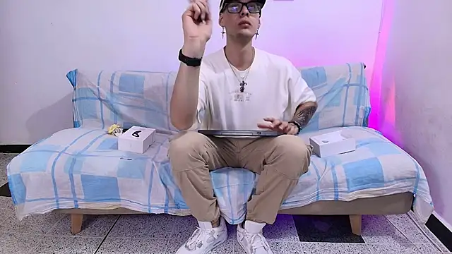 Vlad  night online show from July 20, 7:38 pm