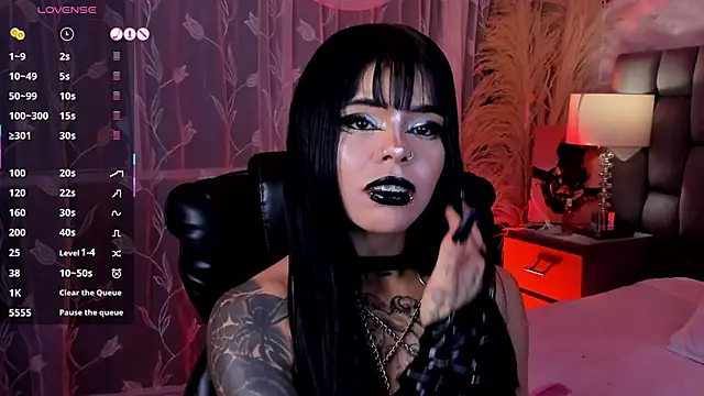 SweetDevil 7 online show from June 21, 11:29 pm