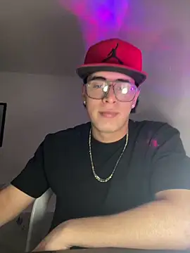 Maximuz1920 online show from March 17, 2:27 am