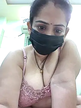 diyam4002 online show from March 9, 1:59 pm