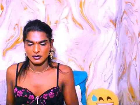 spicybarbie online show from March 5, 5:20 pm