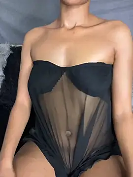 Hot Mess18 online show from May 10, 5:40 pm