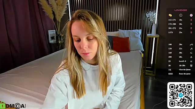 Snapshot of Tesssa_Young chatting on March 4, 12:49 am Tesssa Young online show from March 4, 12:49 am