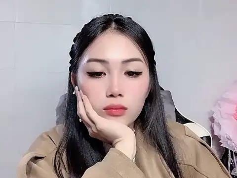 Thuy79 online show from February 12, 4:35 pm