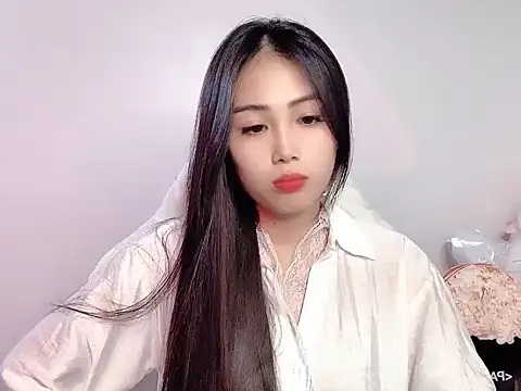 Thuy79 online show from March 17, 5:16 pm