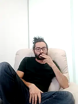 Batou1683 online show from February 6, 1:03 pm