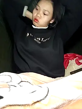 derylove  online show from February 14, 6:48 pm