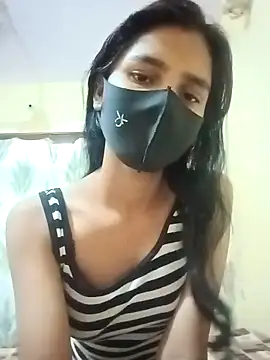 Snapshot of Mahira-- chatting on February 27, 9:31 am Mahira-- online show from February 27, 9:31 am