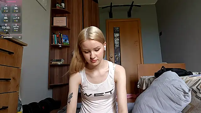 ChongTreece online show from June 13, 7:39 am