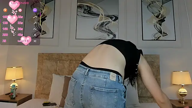 hanna daze online show from February 19, 11:28 am