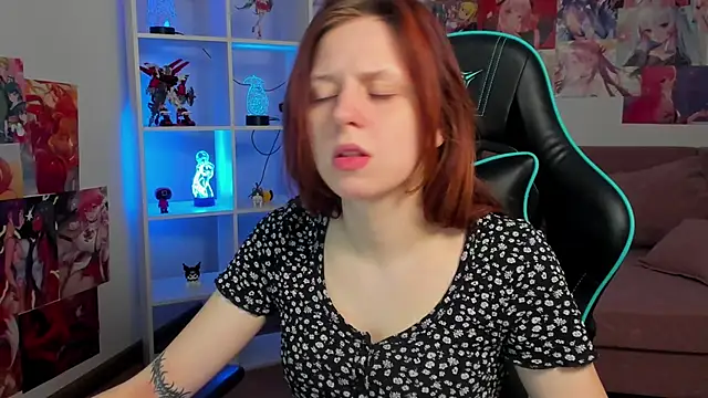 FreyaVey online show from March 5, 5:14 am