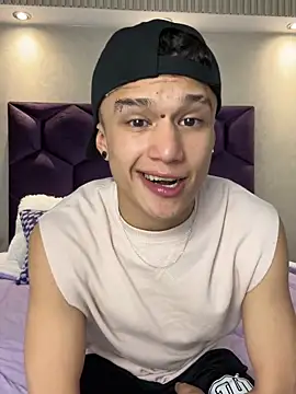 Dominik Souza online show from May 25, 8:26 pm