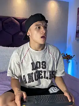 Dominik Souza online show from May 27, 2:58 pm