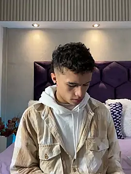 Dominik Souza online show from June 1, 7:37 pm
