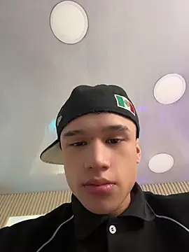 Dominik Souza online show from July 12, 8:11 pm