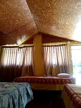 Snapshot of serranoandre chatting on March 3, 3:40 pm serranoandre online show from March 3, 3:40 pm