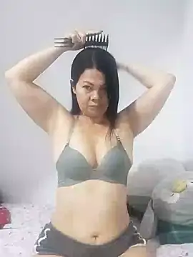 Snapshot of AfroditaX23 chatting on June 18, 11:58 am AfroditaX23 online show from June 18, 11:58 am