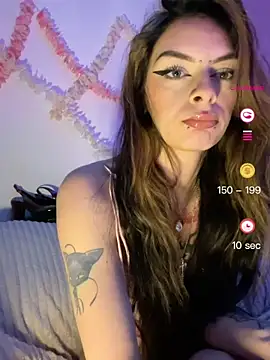 Queen-Pinky online show from June 11, 7:56 pm