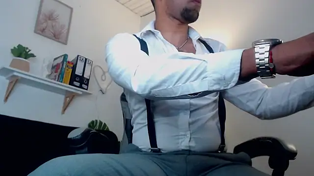 Snapshot of Paolo_Blaze chatting on June 8, 2:39 pm Paolo Blaze online show from June 8, 2:39 pm