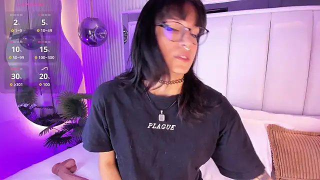ViolettaColinss online show from April 28, 11:37 am