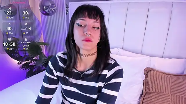 ViolettaColinss online show from May 2, 11:37 am