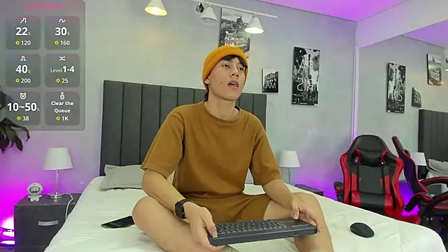 Raphael Nyon online show from March 12, 3:12 am