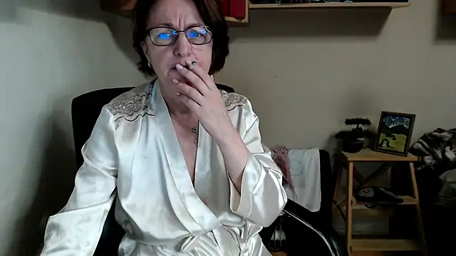 katemodel online show from June 24, 6:12 am
