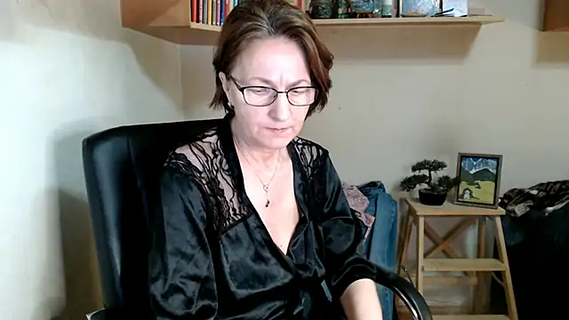 katemodel online show from July 9, 10:47 pm