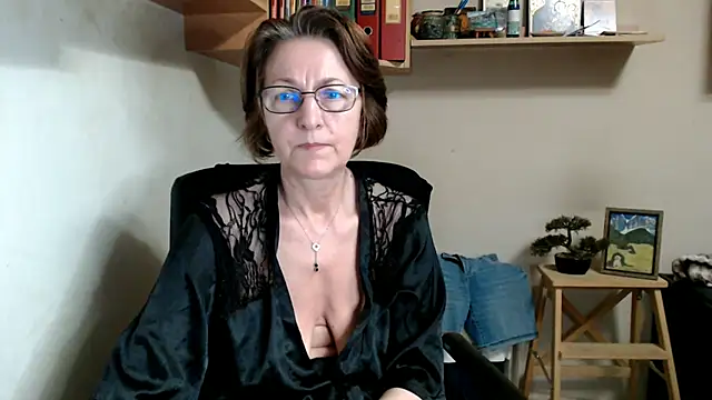 katemodel online show from July 16, 6:08 am